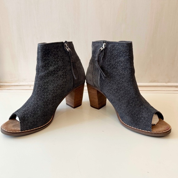 Toms Majorca Blue Gray Peep Toe Suede Booties - Picture 3 of 6